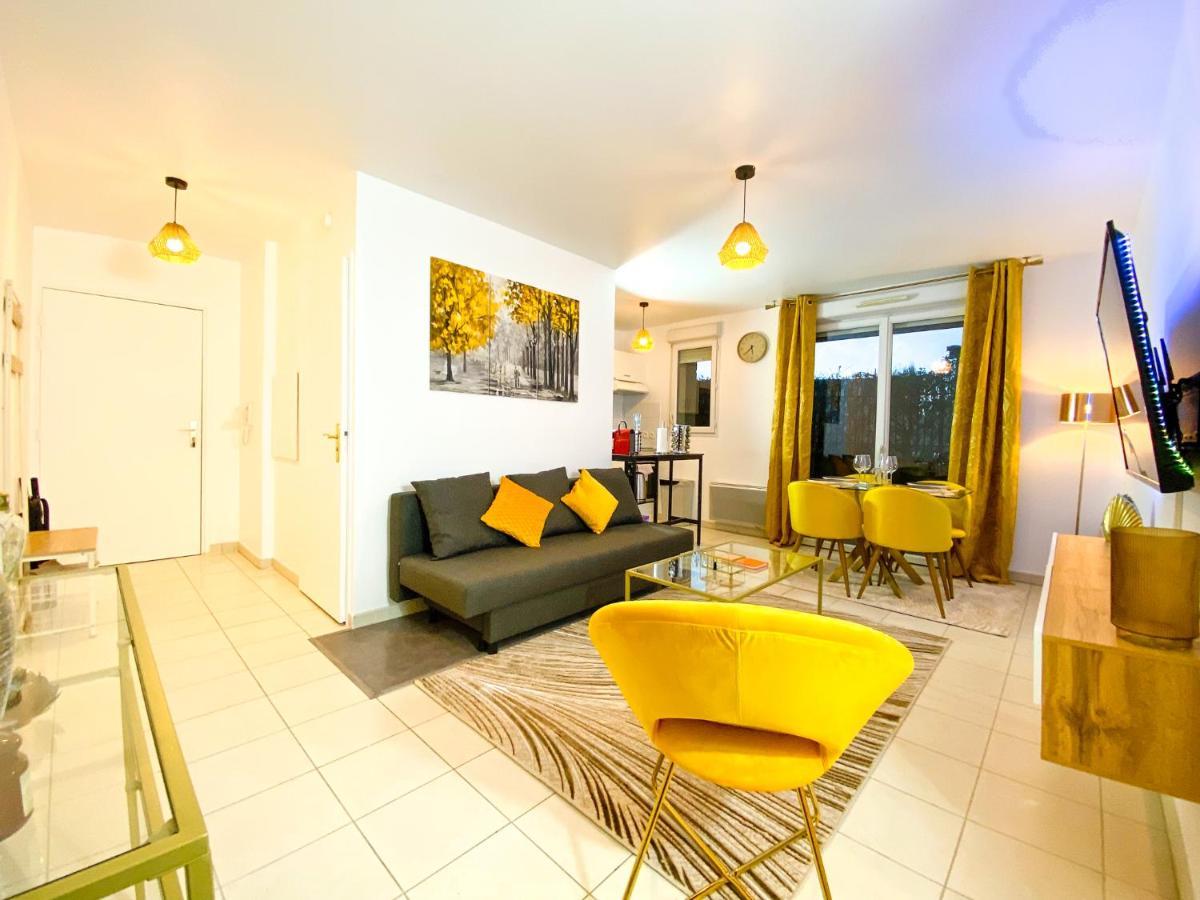 The Golden House * Parking * Garden Apartment Corbeil-Essonnes Exterior photo